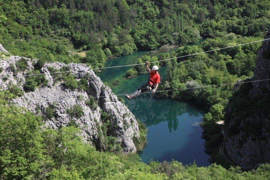 Zipline a Čikola-kanyon felett